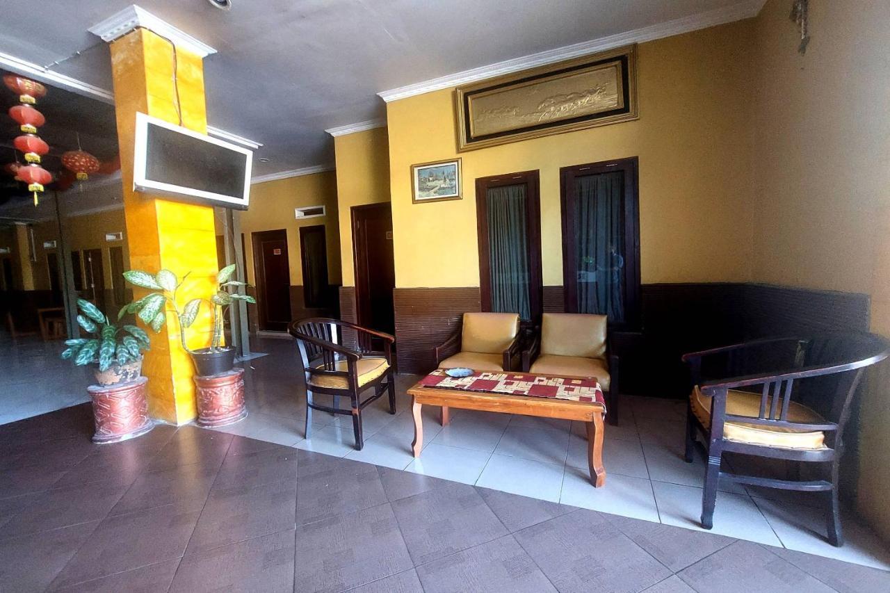 Spot On 3605 Clarichie Guest House Kupang  Esterno foto