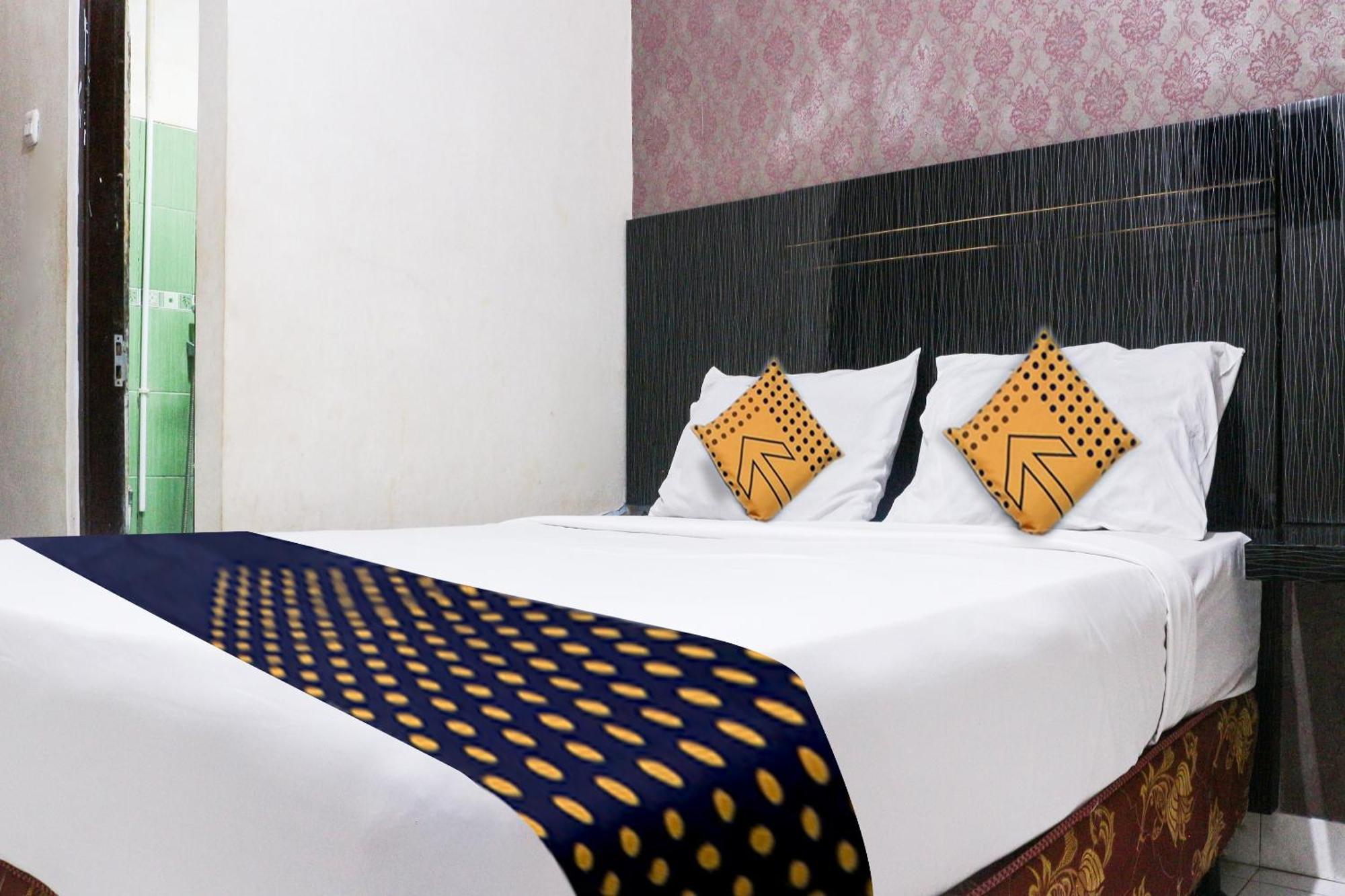 Spot On 3605 Clarichie Guest House Kupang  Esterno foto