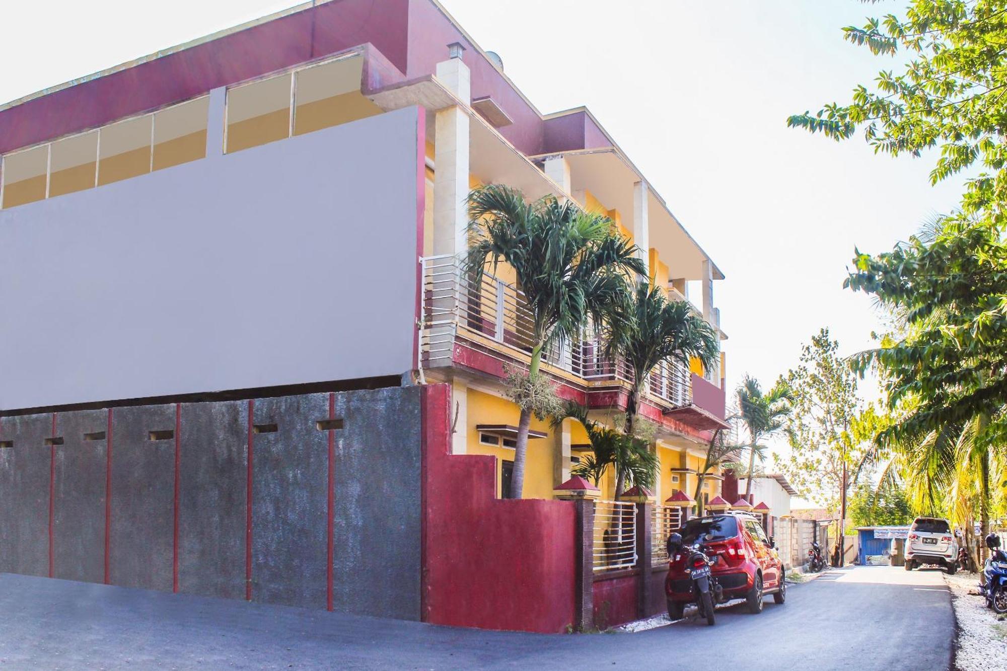 Spot On 3605 Clarichie Guest House Kupang  Esterno foto