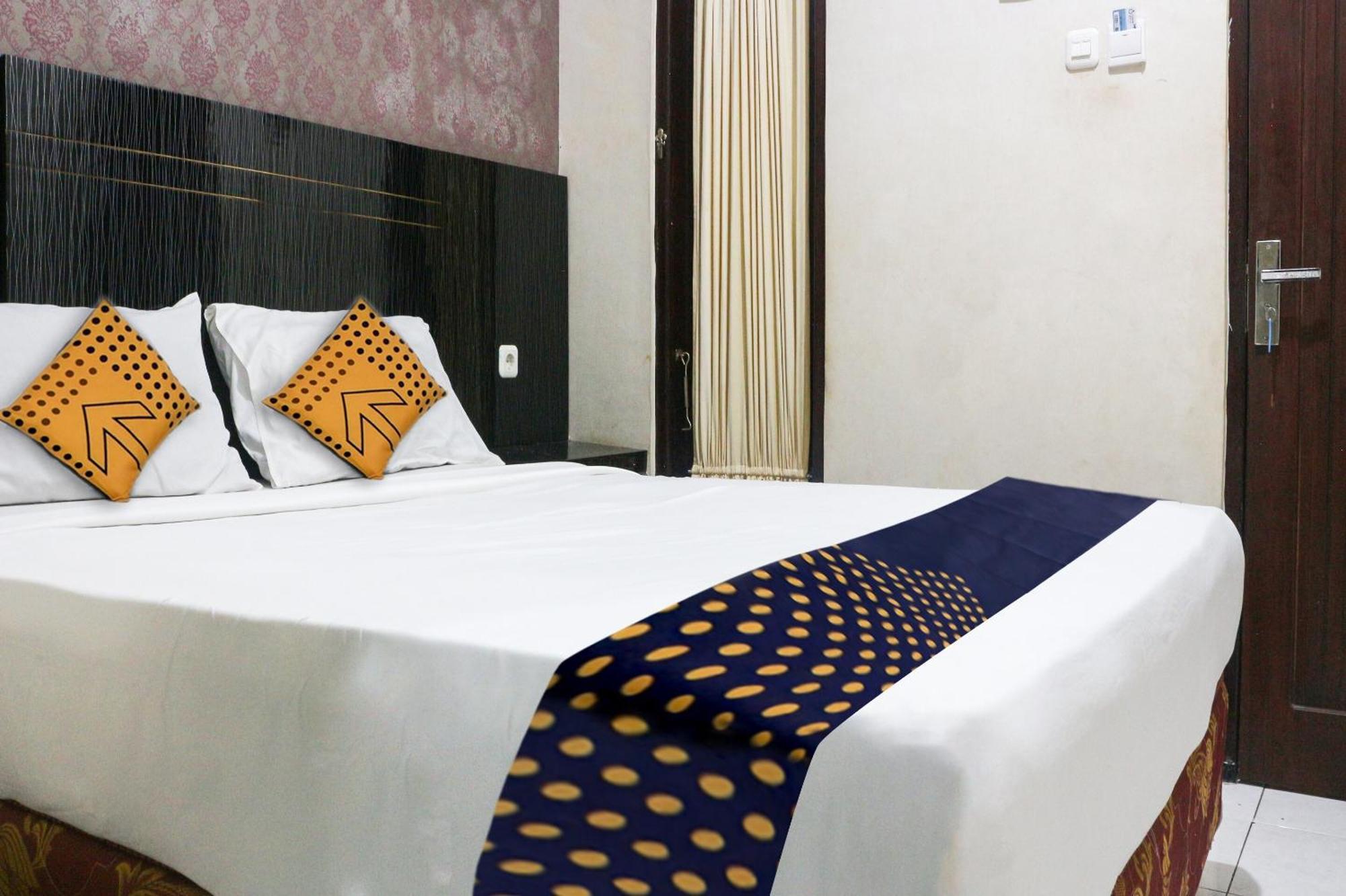 Spot On 3605 Clarichie Guest House Kupang  Esterno foto